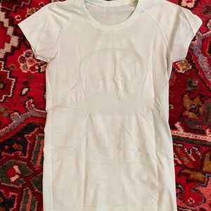 Lululemon Seafoam Green Swiftly Tech Tee